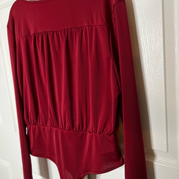 SHEIN Solid Surplice Neck Ruched Bodysuit - Picture 9 of 12